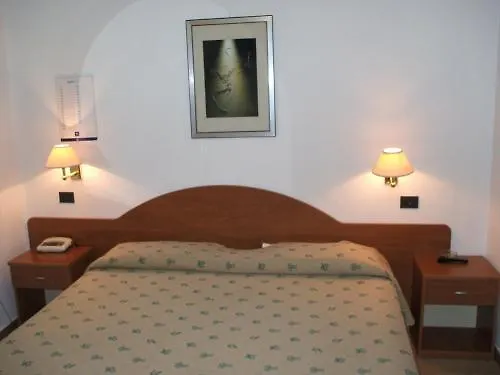 Hotel Torino Brindisi 3*,